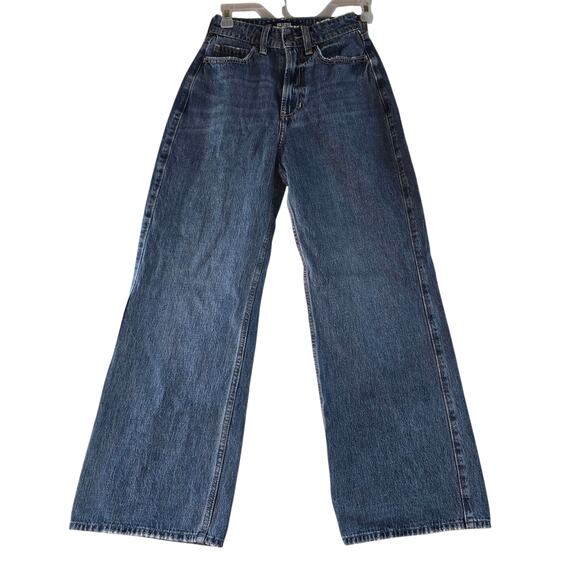 Hollister Ultra High-Rise Baggy Jeans Women's Size 000S w23S - Picture 1 of 10